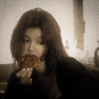 🍕 emoji ::стикеры от кайли с дани💋 Telegram sticker 7 of 18