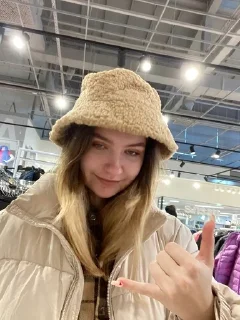 🤙 emoji суетные девчонки Telegram sticker 6 of 52