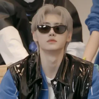 🏦 emoji ✦ sunghoon : @milwuni Telegram sticker 21 of 40