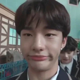 😐 emoji принц джинни <3 Telegram sticker 14 of 80