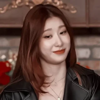 🥐 emoji [🥐] ;; chaeryeong ;; @lumicore_present Telegram sticker 17 of 55