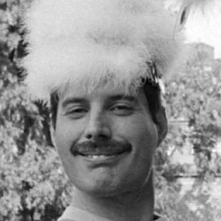 😊 emoji Queen Telegram sticker 18 of 76