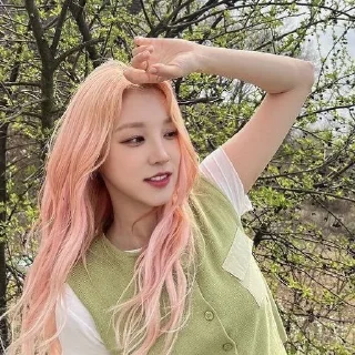 😌 emoji Yuqi Telegram sticker 17 of 21