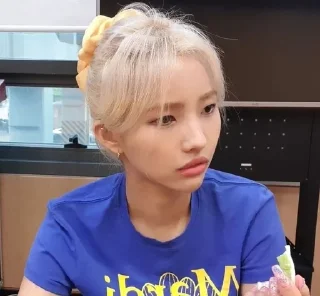 🧐 emoji !¡Soyeon!¡❤️‍🩹 @helpfrflik Telegram sticker 3 of 20