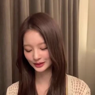 Sticker from sullyoon — ??
@n9nestar