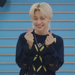 Sticker from -ˏˋ stray kids(스트레이키즈) ˎˊ-