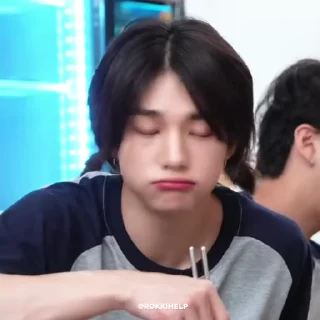 Sticker from Hyunjin @rokkihelp