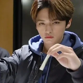 😑 emoji Skz 👑👑👑👑👑👑👑👑 Telegram sticker 13 of 81
