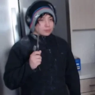 💚 emoji ЭТО ЧО ТАКОЕ Я ЗВОНЮ МАМЕ Telegram sticker 4 of 30