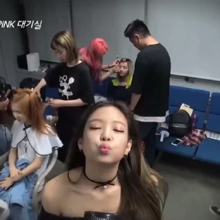 Sticker from jennie @seomoki