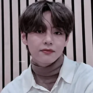 🫀 emoji taehyung  #𝖾𝗌𝗍𝗁𝖾𝗍𝖾 → @sanariex Telegram sticker 12 of 30