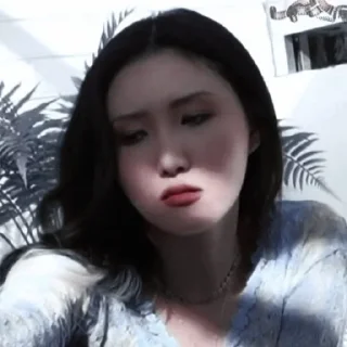 Sticker from Hwasa @stikervirt