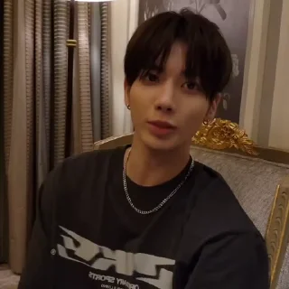 🐿️ emoji —taehyun @arhitxt Telegram sticker 9 of 17