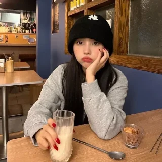 🌟 emoji Soyeon for bs @IloveeSoyeon🤍🕸 Telegram sticker 4 of 120