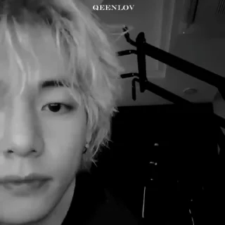😭 emoji v live tx  @qeenlov ➡️ @Ctikerubot Telegram sticker 5 of 14