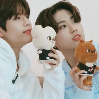 Sticker from minnie&han |@skzstickersss
