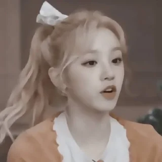 🌟 emoji Yuqi @dkpopV Telegram sticker 14 of 40