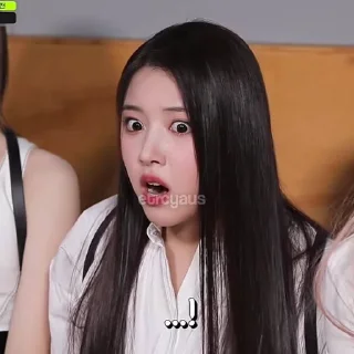 😳 emoji seven from nmixx @lovely_skz Telegram sticker 9 of 61