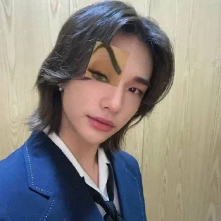 🤔 emoji idol ★ •от чэвонки• Telegram sticker 10 of 38
