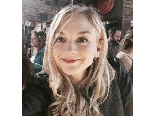 🌟 emoji Emily Kinney/Beth Greene Telegram sticker 16 of 112