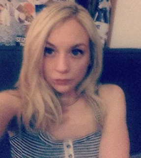 🌟 emoji Emily Kinney/Beth Greene Telegram sticker 21 of 112