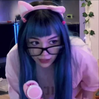 💓 emoji B3BRINA @twitchstickerss ➡️ @Ctikerubot Telegram sticker 16 of 32