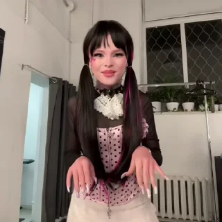 💃 emoji Милана Стар by @danilichy Telegram sticker 17 of 25