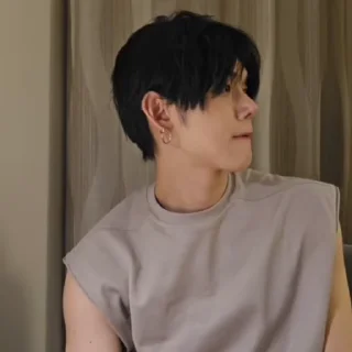 Sticker from 240527 live  @YJBG13                                        . ➡️