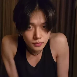 😅 emoji yj live 260608 @YJBG13 ➡️ @Ctikerubot Telegram sticker 17 of 50