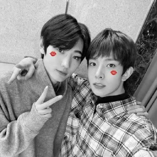 ❤️ emoji heeseung @heehoonarch ➡️ @Ctikerubot Telegram sticker 14 of 25