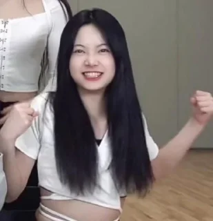 Sticker from ? ! EUNCHAE – @luvalrmhlp