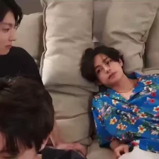 Sticker from vkook @yeonjununnie