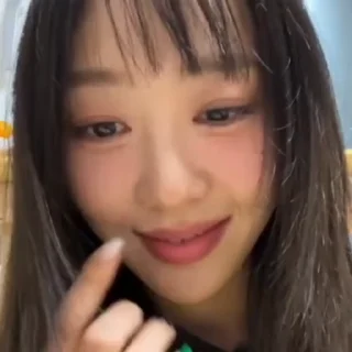 🍊 emoji yves ( my gf ) / @bboxd ➡️ @Ctikerubot Telegram sticker 16 of 35