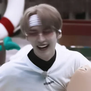 🥯 emoji minho |@jenliastikers Telegram sticker 14 of 46
