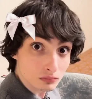 Sticker from finn wolfhard 👰🏻‍♂️