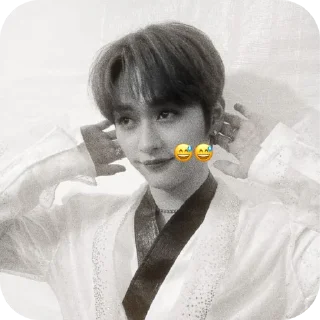 😁 emoji lee know ➡️ @Ctikerubot Telegram sticker 11 of 13
