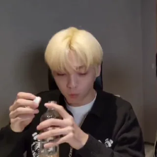 💔 emoji soobin ' @WAR1HLP Telegram sticker 16 of 30