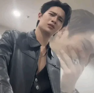 🤗 emoji "thaiphoto Telegram sticker 18 of 68