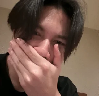 🤭 emoji "thaiphoto Telegram sticker 17 of 68