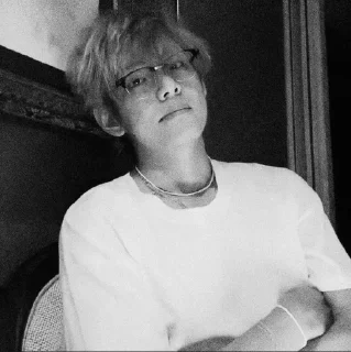 😕 emoji V Telegram sticker 5 of 13