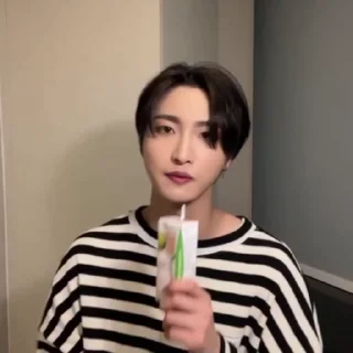 Sticker from seonghwa fr @M1YST0CK by @offstikbot