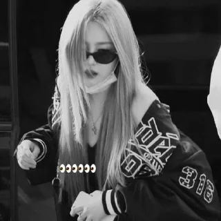 😘 emoji собственность райаны | @rozannastik ➡️ @Ctikerubot Telegram sticker 6 of 40