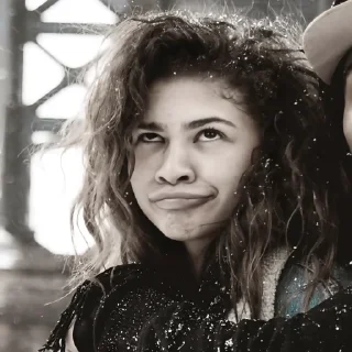🏈 emoji ꩟ 🏈 zendaya ' @klhr1ml Telegram sticker 13 of 40
