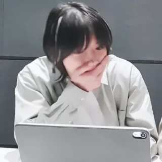 🥠 emoji 🫐Beomgyu:: @moonlightflowers Telegram sticker 24 of 30