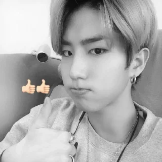 😂 emoji jisung ?!??! | @a4ch_ive by @offstikbot Telegram sticker 23 of 27
