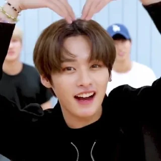 ❤️ emoji жепа болит Telegram sticker 20 of 60