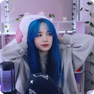 Sticker from @kviqseva