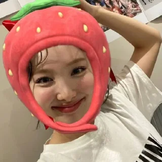 🍓 emoji 🍓 Telegram sticker 9 of 12