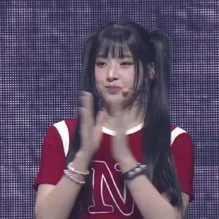 Sticker from jiwoo @nmixxvase