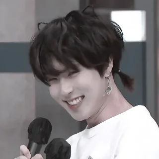 Sticker from あ 𝘮𝘰𝘰𝘥 𝘤𝘺𝘢 :; by @seduiisantee